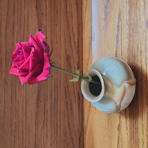 Handcrafted Ceramic Vase - Earth Tones - Picture 8 of 8